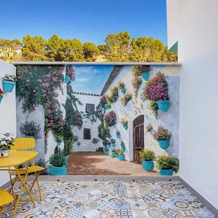 Andalusian By Seric, 15' Walking To The Apartment