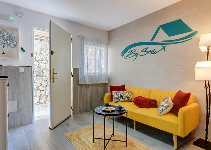 Andalusian By Seric, 15' Walking To The Apartment *