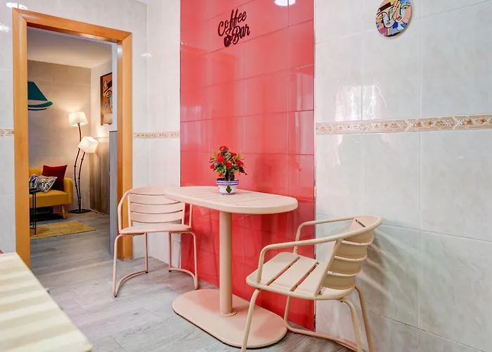 Andalusian By Seric, 15' Walking To The *